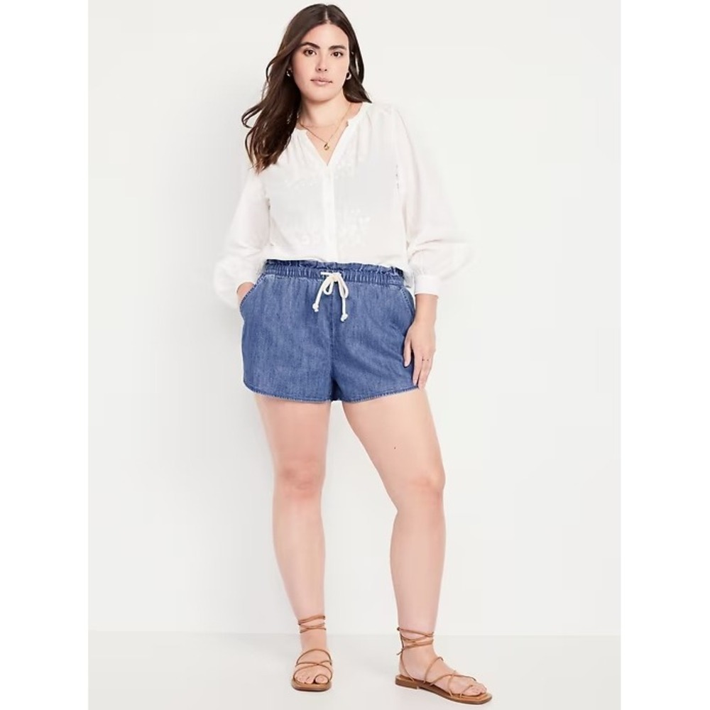 NEW Women's Mid-Rise Medium Wash Drawstring Chambray Jean Volume Shorts XL‎